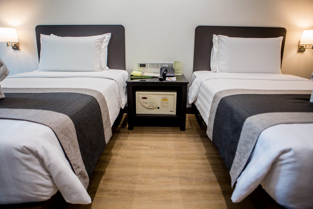 Standard Room Twin 4